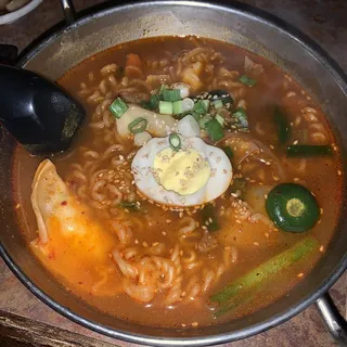 Dumpling Ramyun