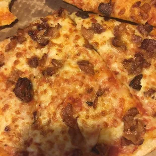 Bacon pizza! Awesome