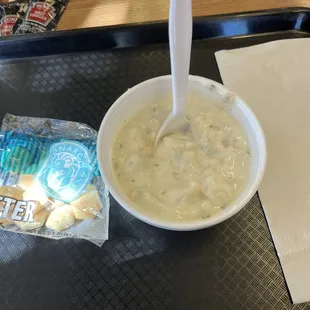 Clam chowder. Meh.