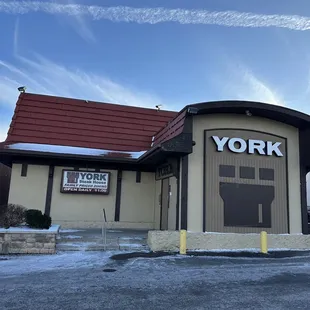 Entrance to restaurant