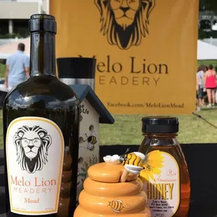 Melo Lion Meadery is in Seaford and Zeb's bees (also local) makes the honey. This was the first time I'd tasted mead - pretty good!