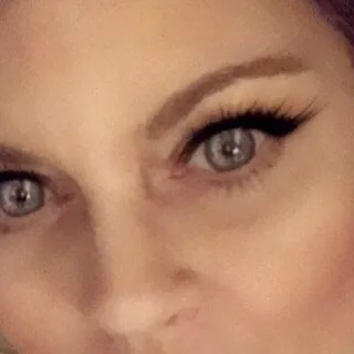 Nicole W.