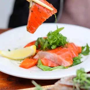 Salmon Carpaccio IG:@tinyhangrytiff