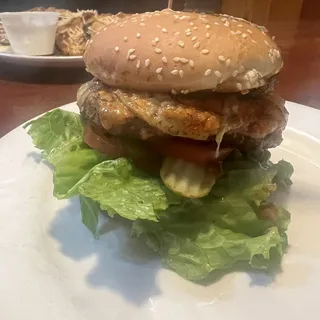 Avocado Jalapeño Cheese Burger