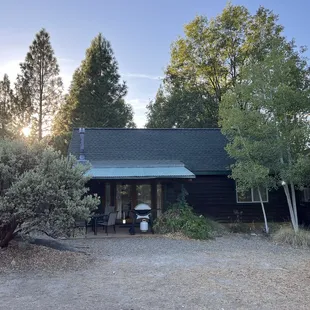 front view of sage cabin