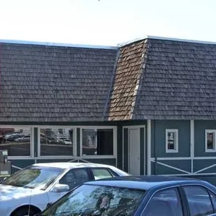 Restaurant on Southeast corner