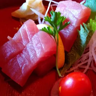 Maguro Sashimi