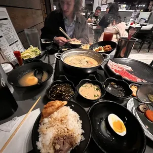 After a very pleasant and intimate demonstration, we were eating