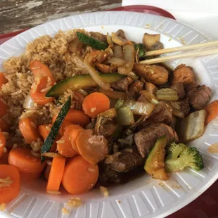 Bangin steak chicken and veggies! $17 because i added theveggies but super fresh and delicious