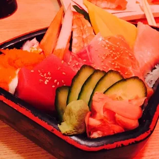 Uzhe Chirashi Bowl