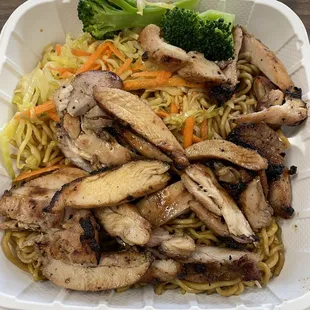 Chicken yakisoba