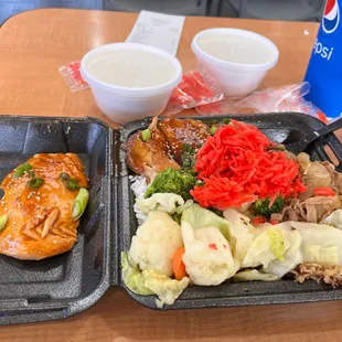 Combo plate with salmon