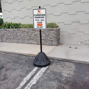 Curbside parking pickup