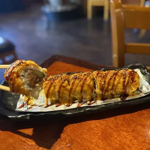 Lion Queen Roll