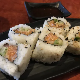 Spicy Salmon Roll