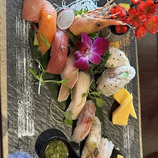 Yoshioishi Sushi Combo