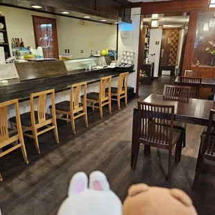Sushi bar seating