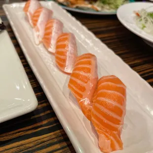 S16. Salmon Belly Sushi