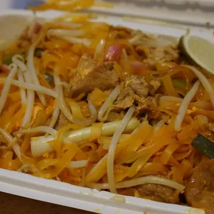 food, ramen and noodles