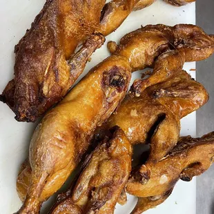 food, chicken wings and fried chicken