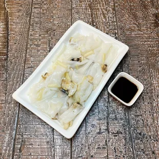 Mix mushroom rice roll