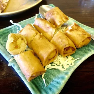 4 Pieces Harvest Spring Rolls