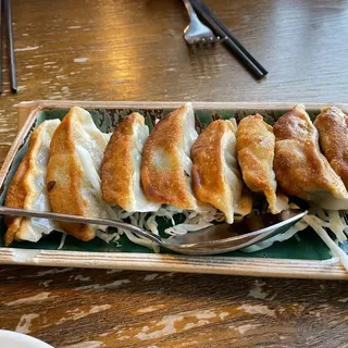 8 Pieces Pork Potstickers