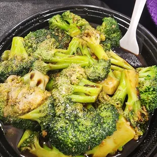 Chicken and broccoli with brown sauce