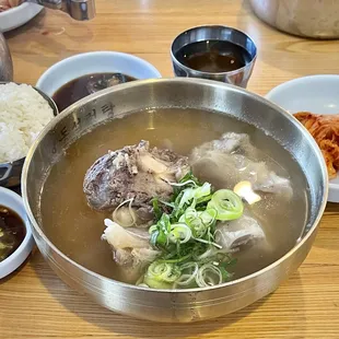 Ox knee soup