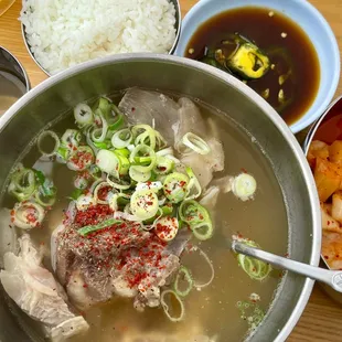 Ox knee soup--so delicious with rice and kimchi!