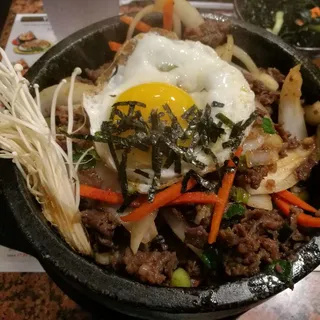 R3.Rice with Bulgogi In Hot Stone Pot