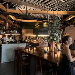 bagels, interior