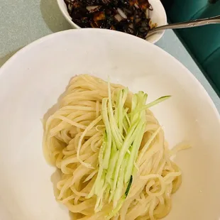 noodles, noodle soup, ramen, ramen and noodles, food, noodle dish