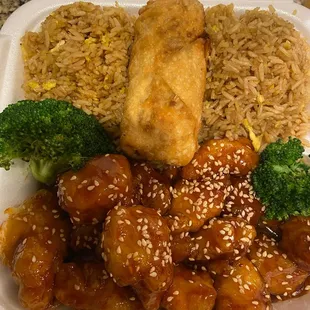 Sesame Chicken Combination Plate