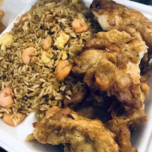 Boneless chicken with shrimp fried rice
