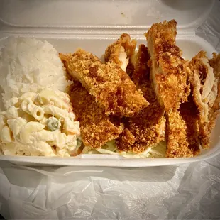 Chicken Katsu mini-plate w/ steamed rice &amp; macaroni salad on side, nice stuff.