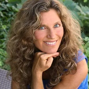 Jinnae Anderson, Wedding Officiant