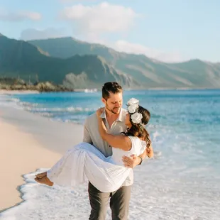 Kira &amp; Zach Stylized Engagement Shoot