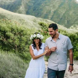 Kira &amp; Zach Stylized Engagement Shoot