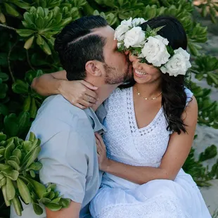 Kira &amp; Zach Stylized Engagement Shoot