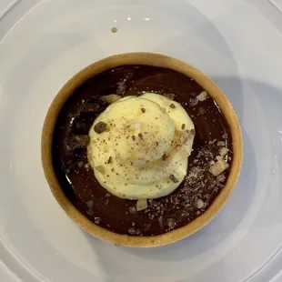 Salted Chocolate Caramel Cheesesteak Tart