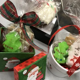 We presented a workshop on Gifts From The Kitchen...