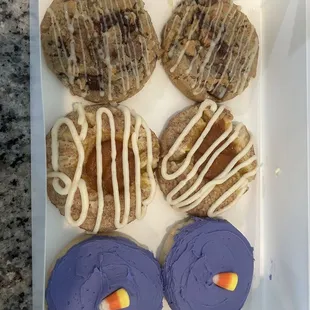 Chocolate Chunk, Pumpkin Cinnamon Roll, Frosted Sugar