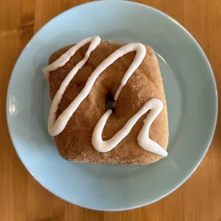 Cinnamon Sugar w/ Cream Cheese Drizle