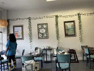 Kitchen Laurel