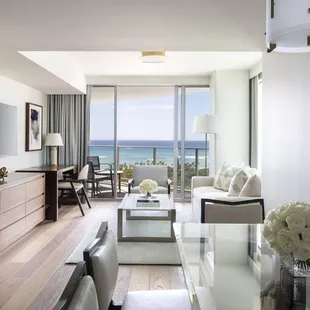 Hawaii, The Ritz Carlton Residences