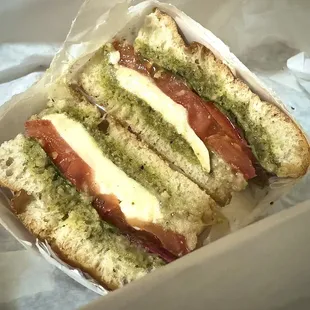 Caprese Crunchy Sandwich