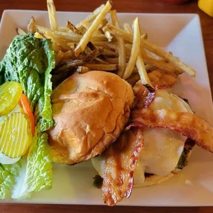 Green Chile Cheeseburger