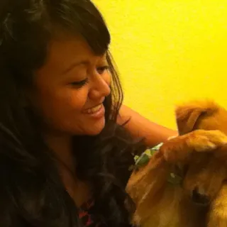 Tia S.