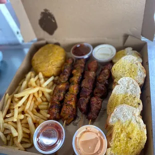 Pinchos and mofongo box